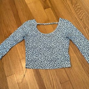 Urban Outfitters Cropped Floral Blue Top - XS